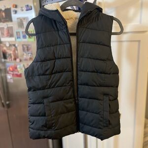 Hollister puffer vest